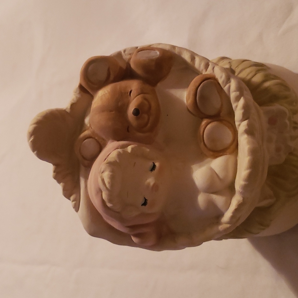 Vintage UC CTI JAPAN Wind Up Music Figurine plays Irish Lullaby
